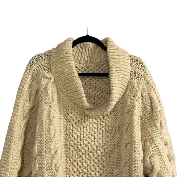 HAND KNIT Wool Chunky Knit Oversized Pullover Sweater Cream XL / XXL - Picture 2 of 8